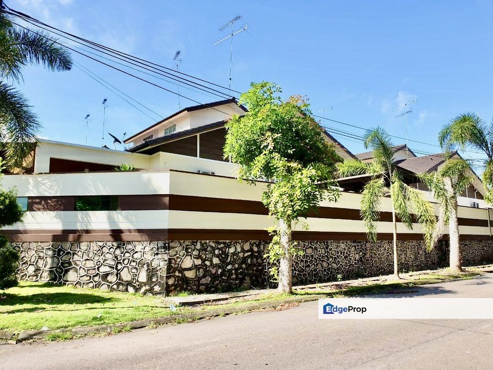 TAMAN GUNUNG SELATAN KLUANG (SEMI D CORNER LOT), Johor, Batu Pahat