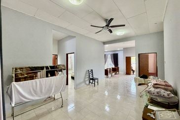 Taman Sri Impian Kluang | BUNGALOW FULL LOAN