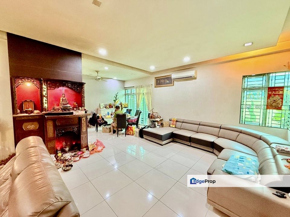 Taman Nusa Duta | SPACIOUS SEMI-D, Johor, Johor Bahru