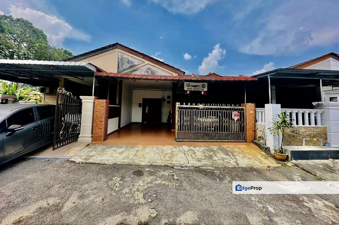 Jalan Merak, Bandar Putra Kulai , Johor, Kulai