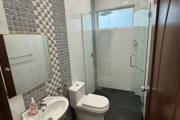 Bungalow Kg Sinaran Johor Bahru