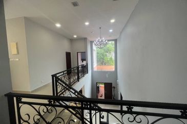 Bungalow Kg Sinaran Johor Bahru