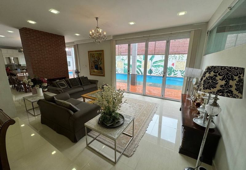 Bungalow Kg Sinaran Johor Bahru