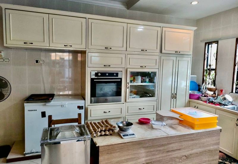 Jalan Straits View 2A