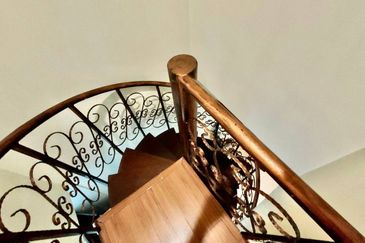 Jalan Straits View 2A