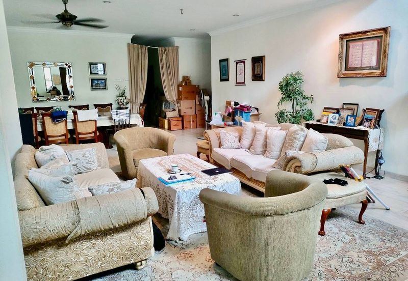 Jalan Straits View 2A