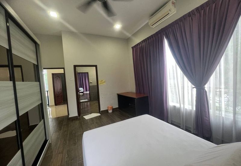 BEAUTIFUL BUNGALOW WITH POOL (NON BUMI LOT)