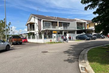 Meridin East The Greenway & The Eden