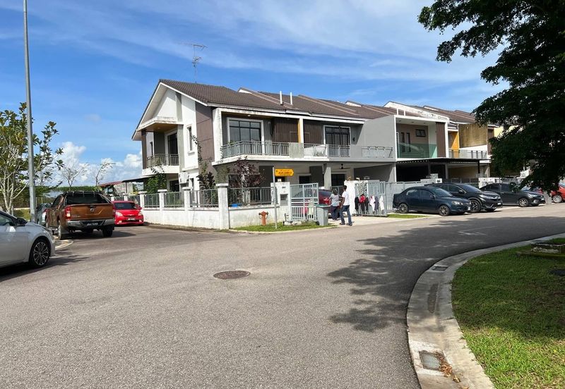 Meridin East The Greenway & The Eden