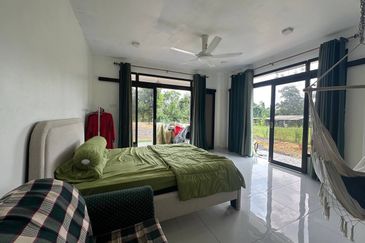 Kampung Dato Ibrahim Majid (BUNGALOW)