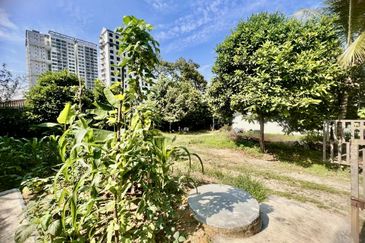 TANAH BANDAR JOHOR BAHRU (NON BUMI LOT)