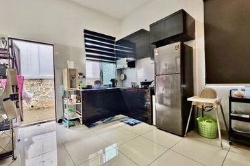 TAMAN IMPIANA KULAI (SEMI D EXTRALAND)