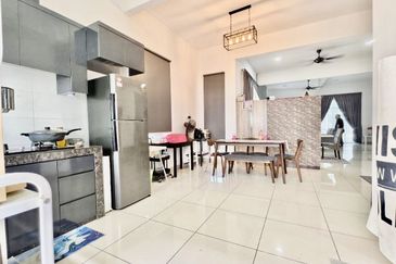 TAMAN IMPIANA KULAI (SEMI D EXTRALAND)