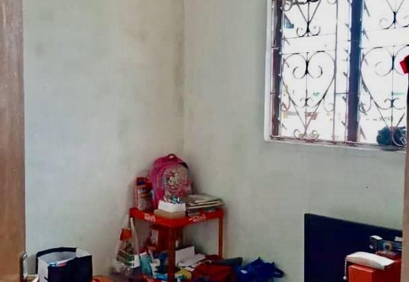 Flat Taman Ungku Tun Aminah