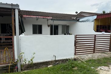 TAMAN MAKMUR (PADANG LEMBU)