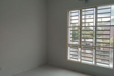 Taman Sungai Dua Utama