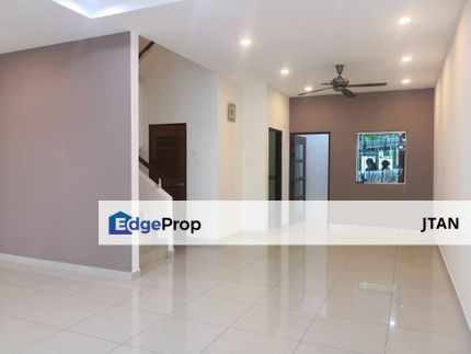 3 Storey Terrace House Well Maintain , Penang, Greenlane