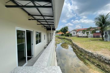2 Storey Terrace | Renovated 