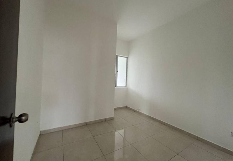 Under Waranty Semi-D Single Storey, Taman Salak Pekerti, Labu Lanjut, Sepang.