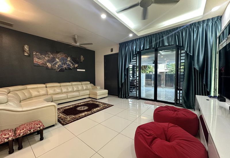 URGENT SALE!!!! Fully Renovated Double Storey Zircona Alam Impian, Shah Alam