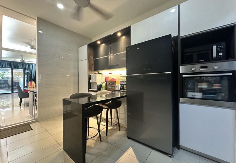 URGENT SALE!!!! Fully Renovated Double Storey Zircona Alam Impian, Shah Alam