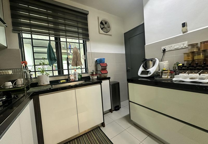 URGENT SALE!!!! Fully Renovated Double Storey Zircona Alam Impian, Shah Alam