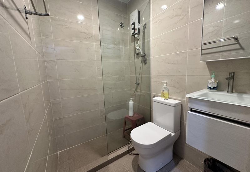 URGENT SALE!!!! Fully Renovated Double Storey Zircona Alam Impian, Shah Alam