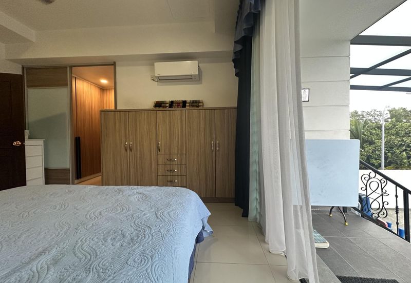 URGENT SALE!!!! Fully Renovated Double Storey Zircona Alam Impian, Shah Alam