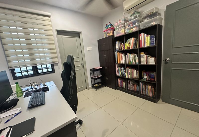 URGENT SALE!!!! Fully Renovated Double Storey Zircona Alam Impian, Shah Alam