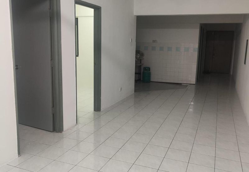 Pangsapuri Perdana, Seksyen 13