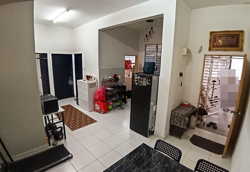 Dahlia Court Apartment