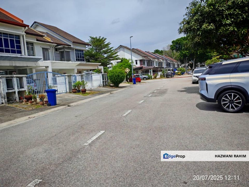 FREEHOLD RENOVATED 2 Storey Terrace House @ Kemuning Utama, Seksyen 32 , Shah Alam Selangor | PARTIAL FURNISHED, Selangor, Shah Alam