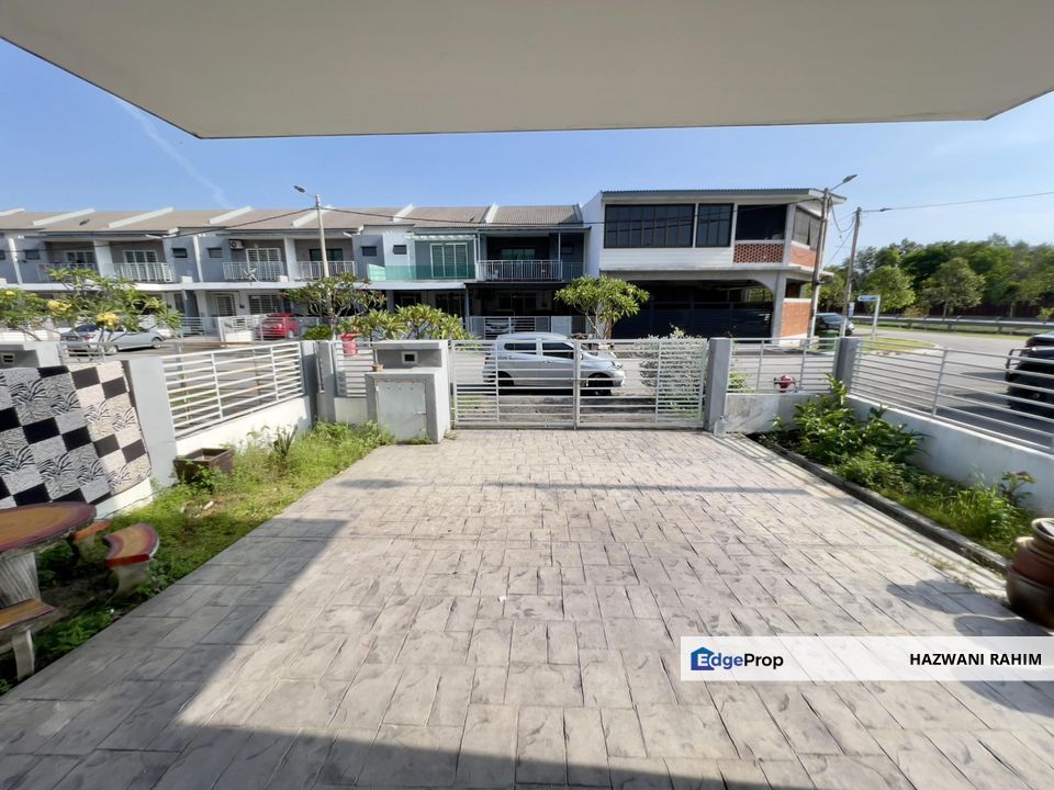 FLEXI BOOKING!! END LOT Saujana KLIA, Kota Warisan (Basic Unit), Selangor, Sepang