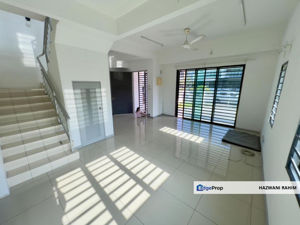 FLEXI BOOKING!! END LOT Saujana KLIA, Kota Warisan (Basic Unit), Selangor, Sepang