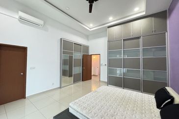 Residence 7, Bandar Springhill