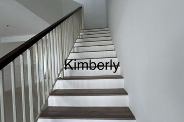 Dayana @Nilai Impian