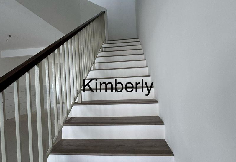 Dayana @Nilai Impian