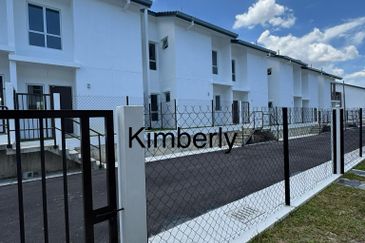 Dayana @Nilai Impian