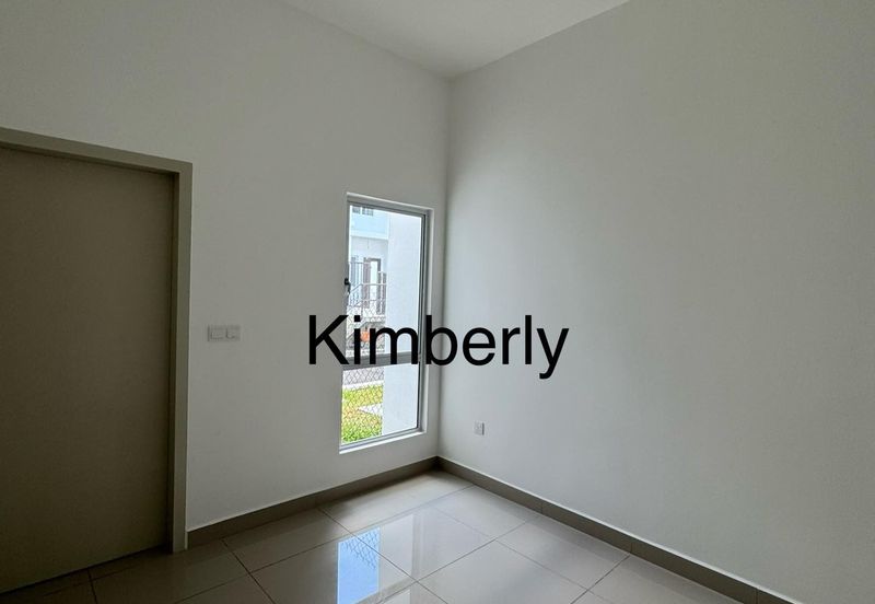 Dayana @Nilai Impian