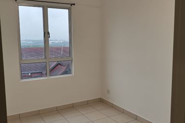 Safira Apartment, Seremban 2