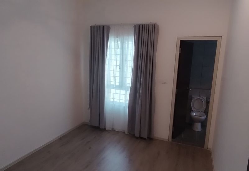 Dayana @Nilai Impian