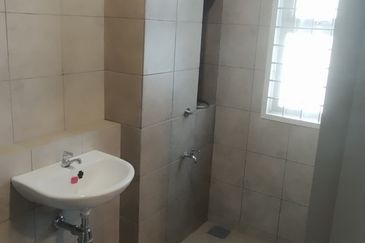 Dayana @Nilai Impian