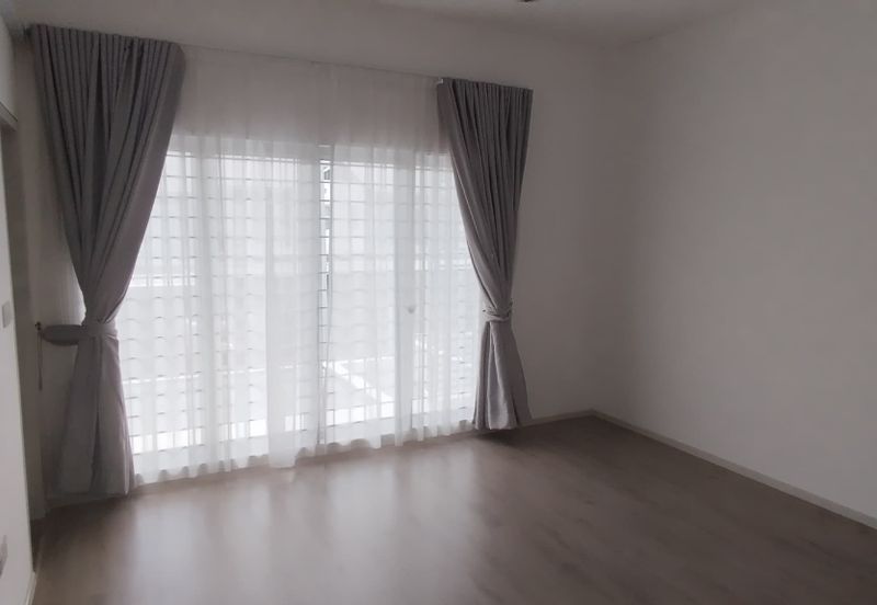 Dayana @Nilai Impian