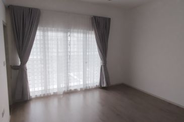 Dayana @Nilai Impian