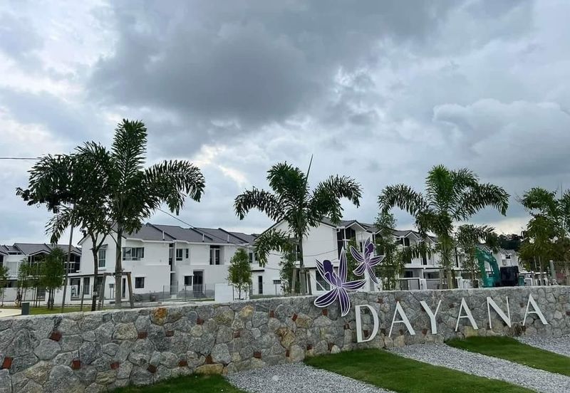 Dayana @Nilai Impian