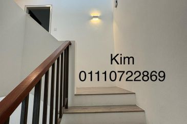 Dayana @Nilai Impian