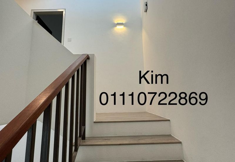 Dayana @Nilai Impian