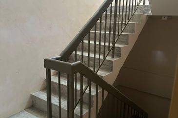 Jalan Dato Bandar Tunggal