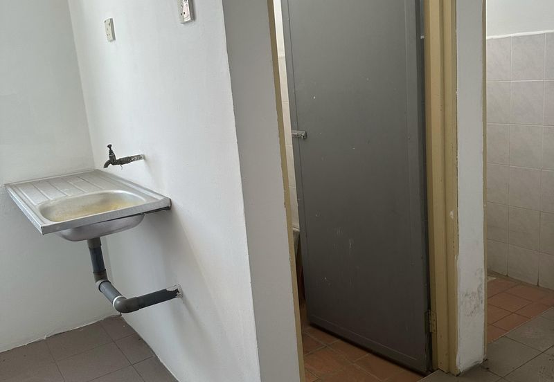 Jalan Dato Bandar Tunggal