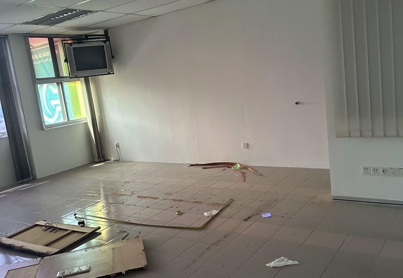 Jalan Dato Bandar Tunggal